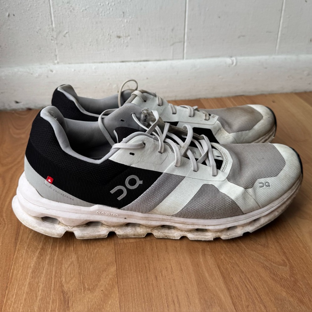 On Cloudrunner Men’s 11 (45) Glacier/Black Running Sneakers